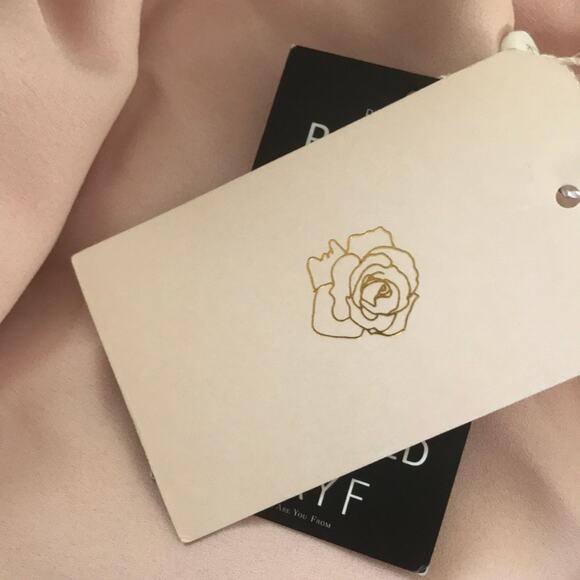 WAYF Penny One Shoulder Gown DAMAGED hem due to rolling rack never worn LARGE - Picture 6 of 7